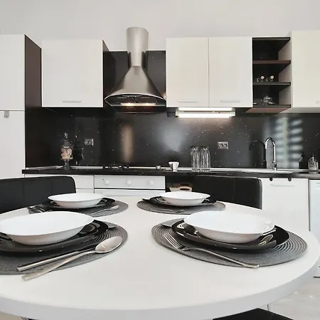 Franjo Villa *